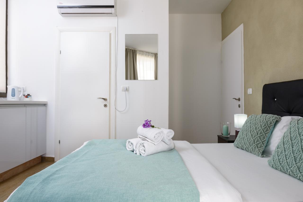 Studio & Apartments On The Beach By Aspentlv Tel Aviv Exteriör bild