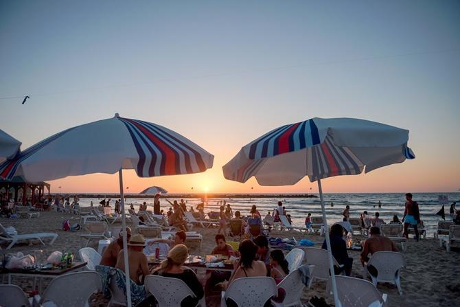 Studio & Apartments On The Beach By Aspentlv Tel Aviv Exteriör bild