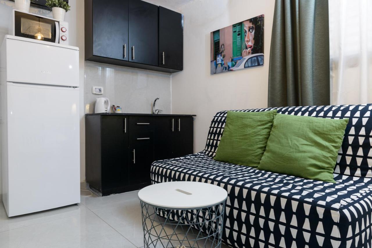 Studio & Apartments On The Beach By Aspentlv Tel Aviv Exteriör bild