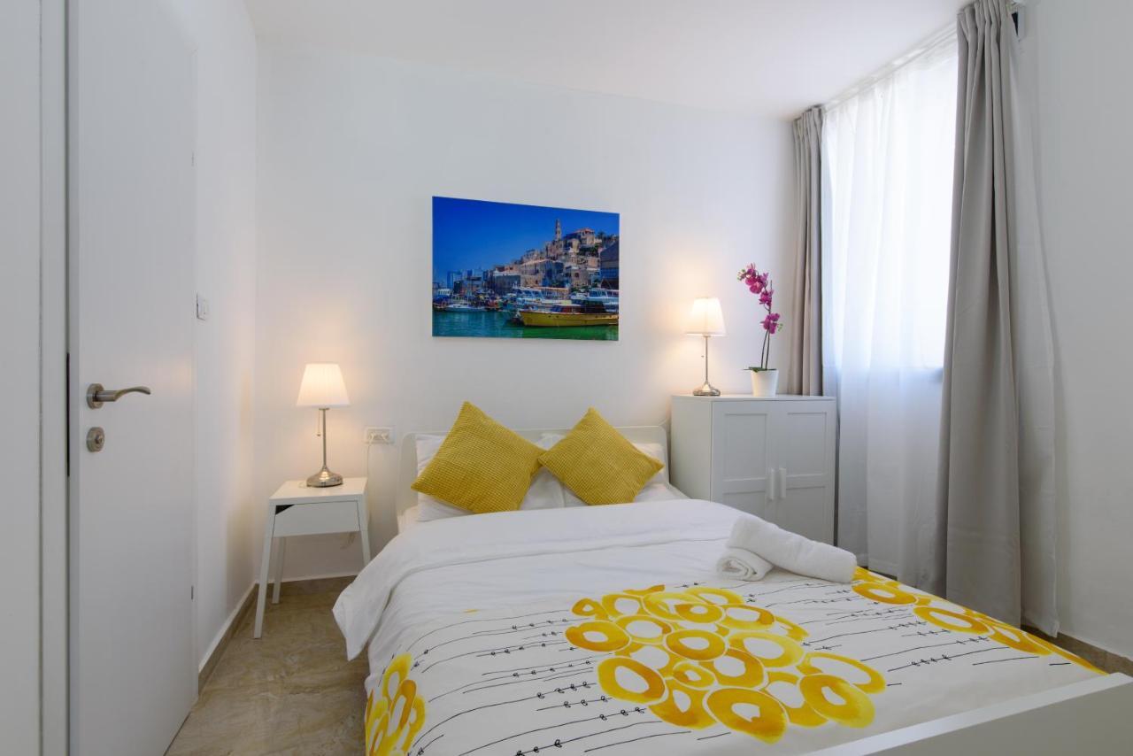 Studio & Apartments On The Beach By Aspentlv Tel Aviv Exteriör bild