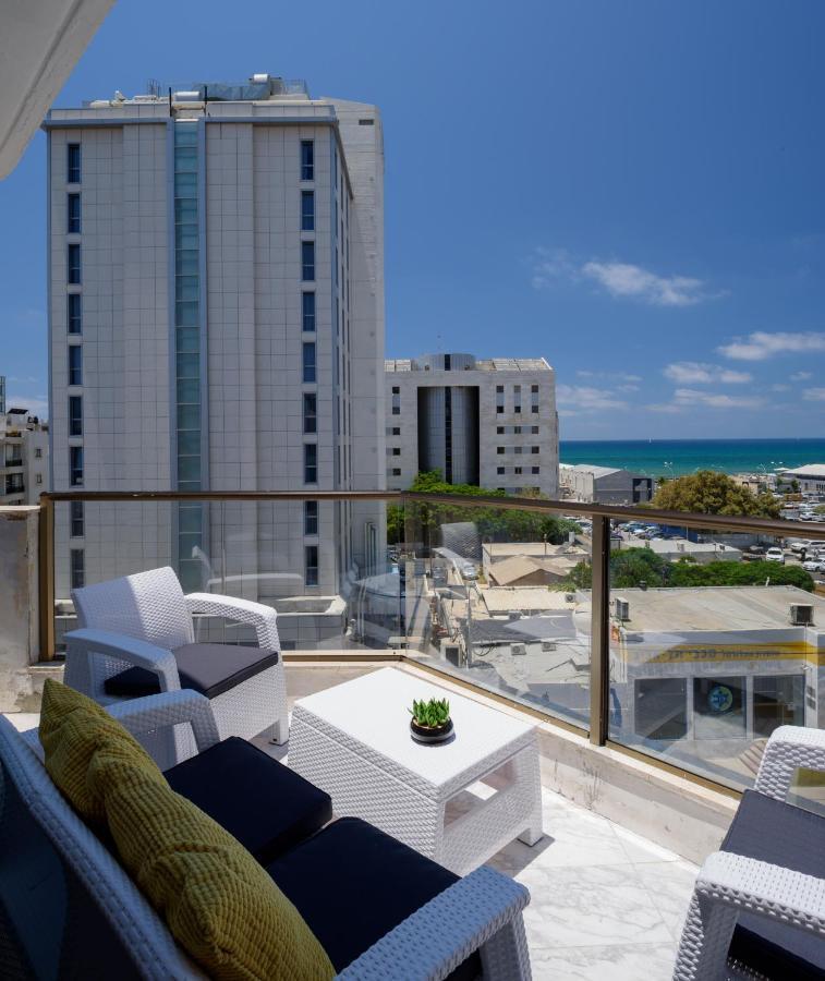 Studio & Apartments On The Beach By Aspentlv Tel Aviv Exteriör bild